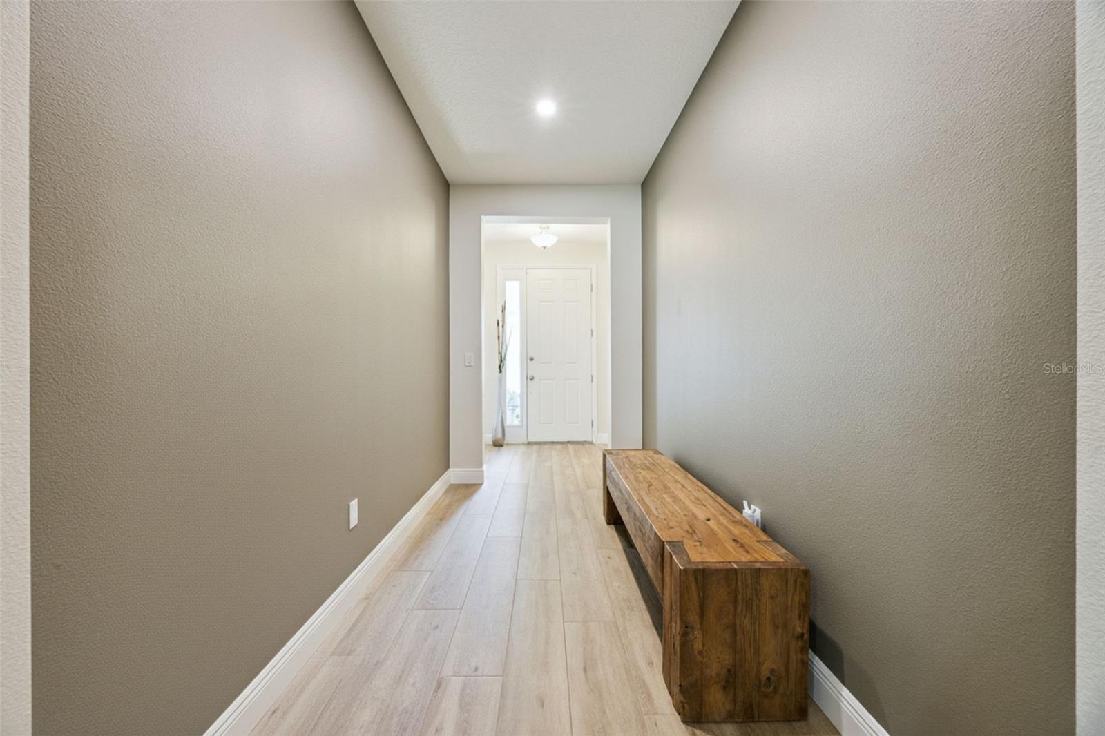 2101 Axel St Property Photo 6