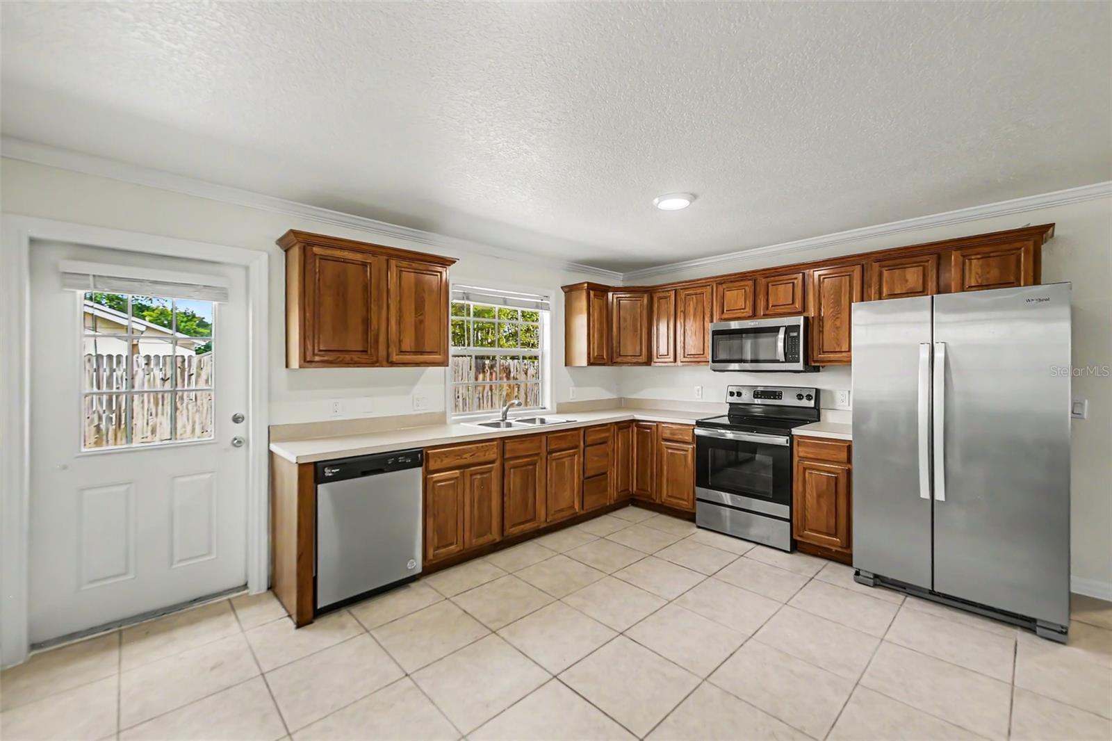 245 Oak Run Ct Property Photo 8