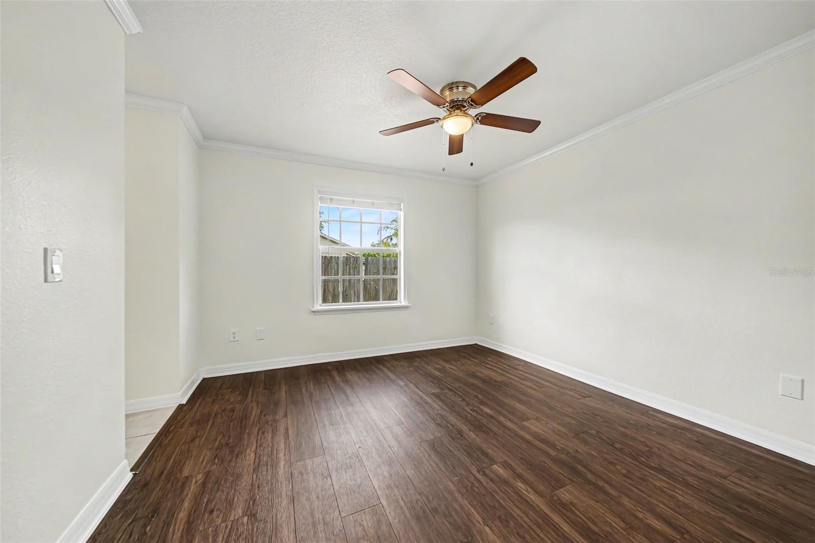 245 Oak Run Ct Property Photo 9