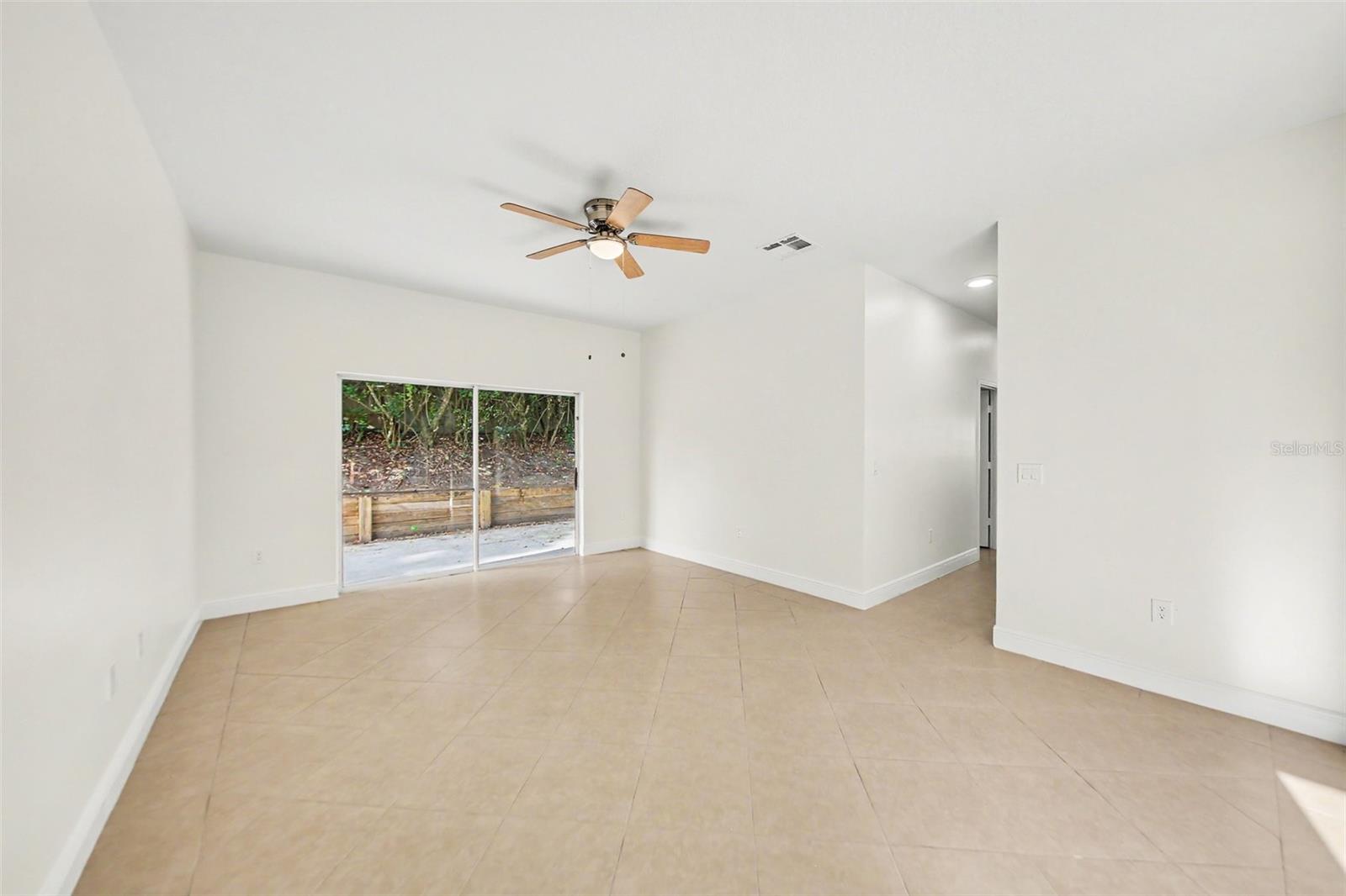 7750 Beridale Ct Property Photo 5