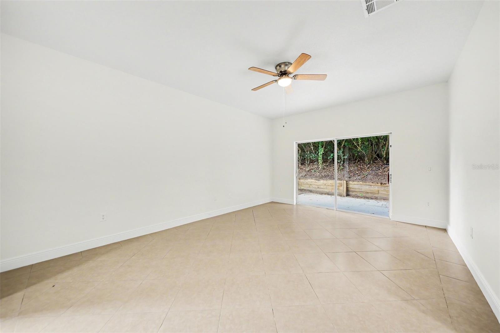 7750 Beridale Ct Property Photo 6