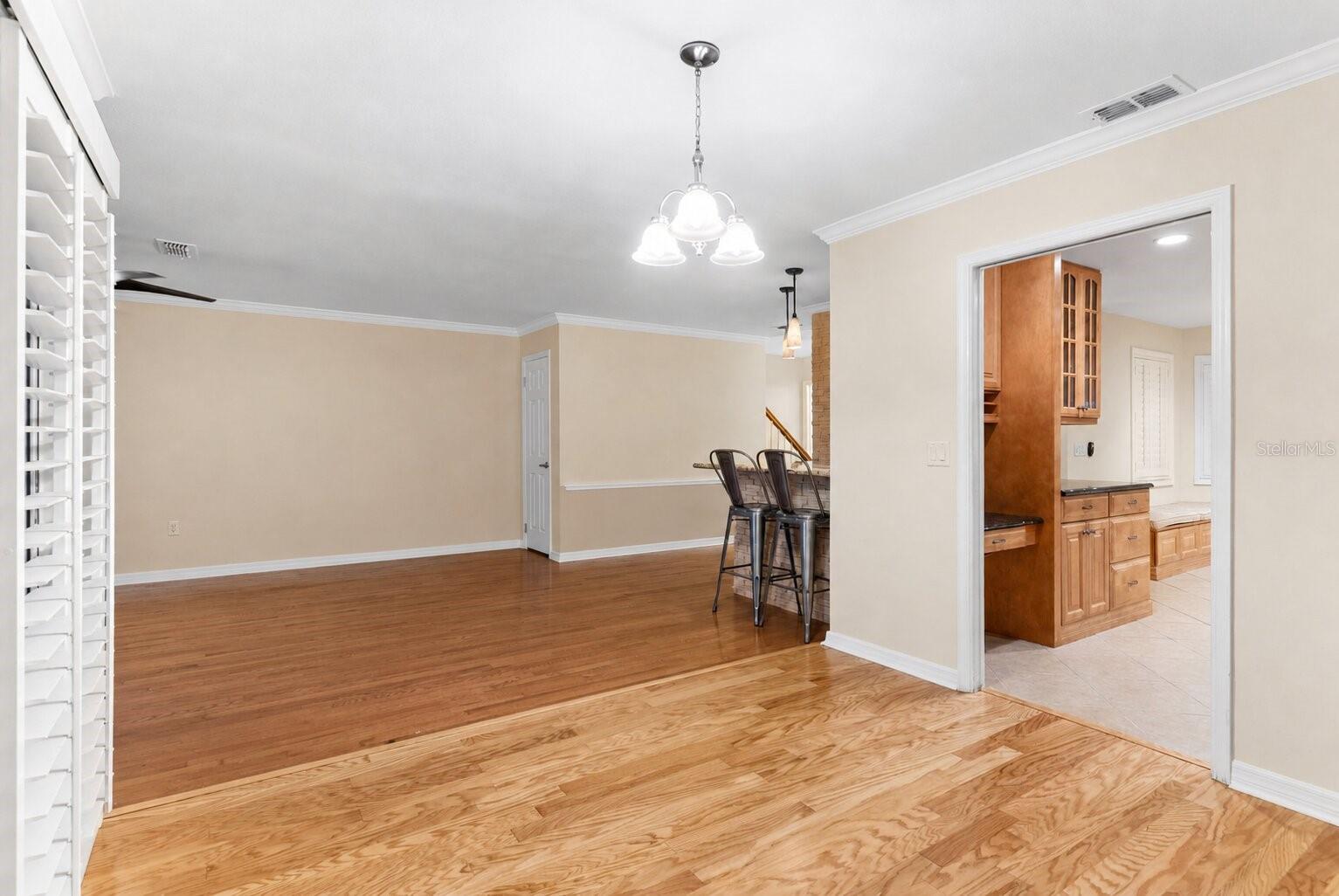 618 Maple Oak Cir #108 Property Photo 19