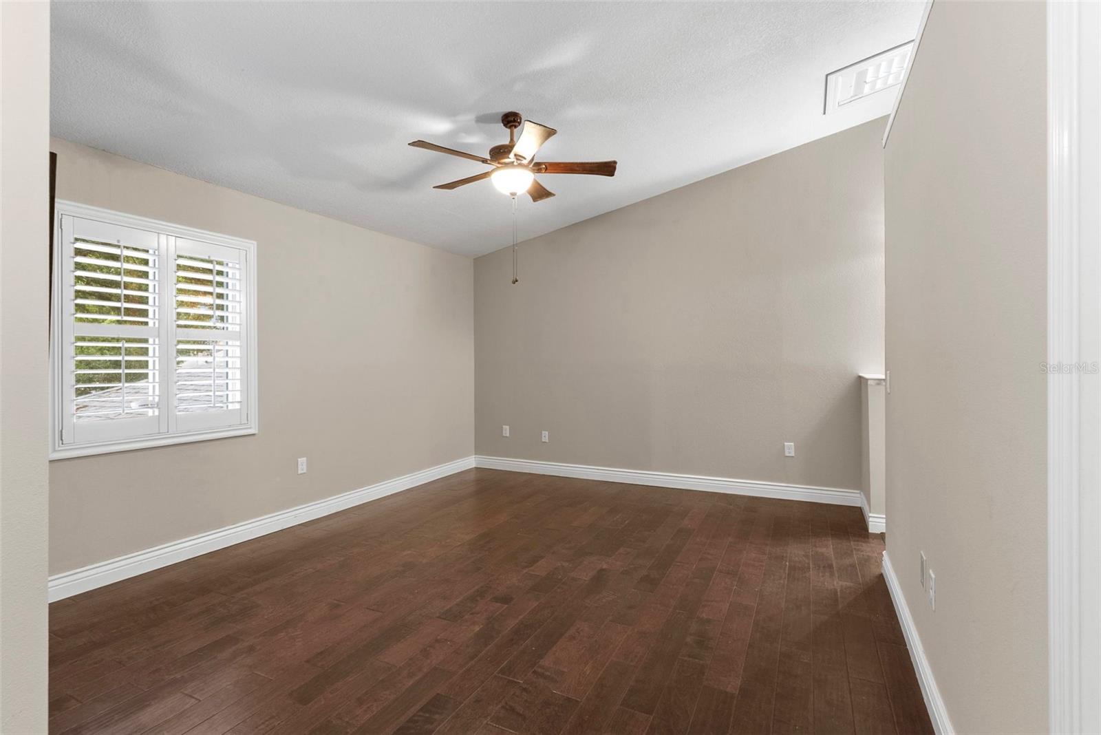 618 Maple Oak Cir #108 Property Photo 23