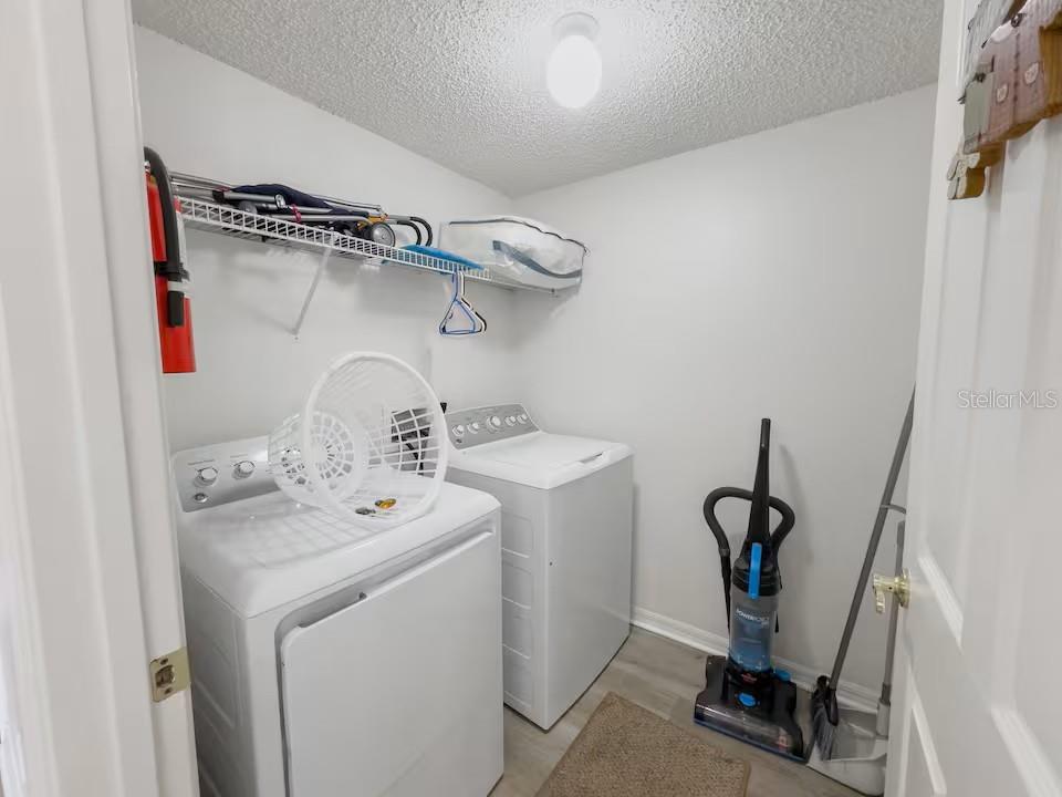 910 Park Terrace Cir Property Photo 24