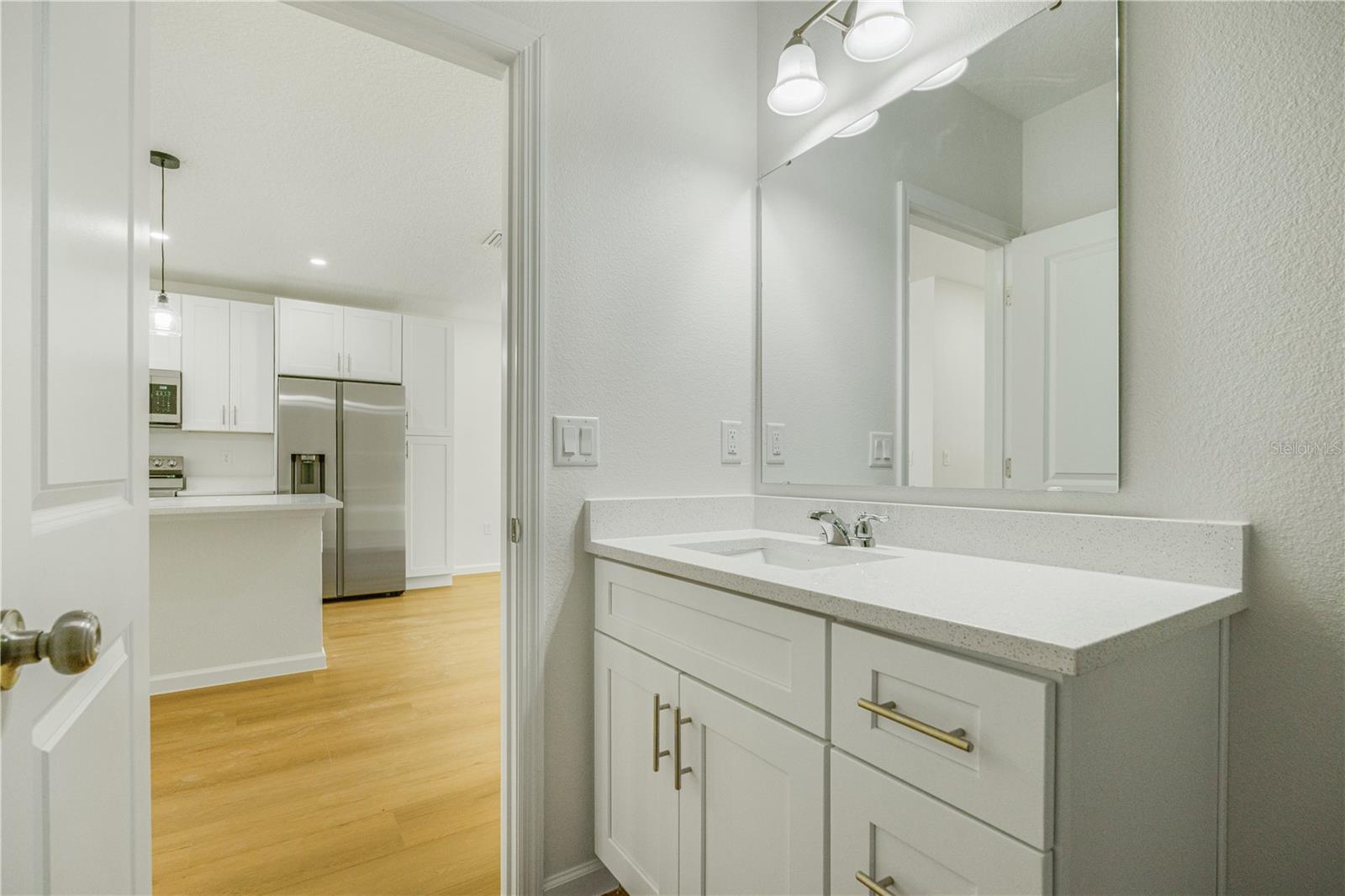 525-526 Pine Lane Property Photo 8
