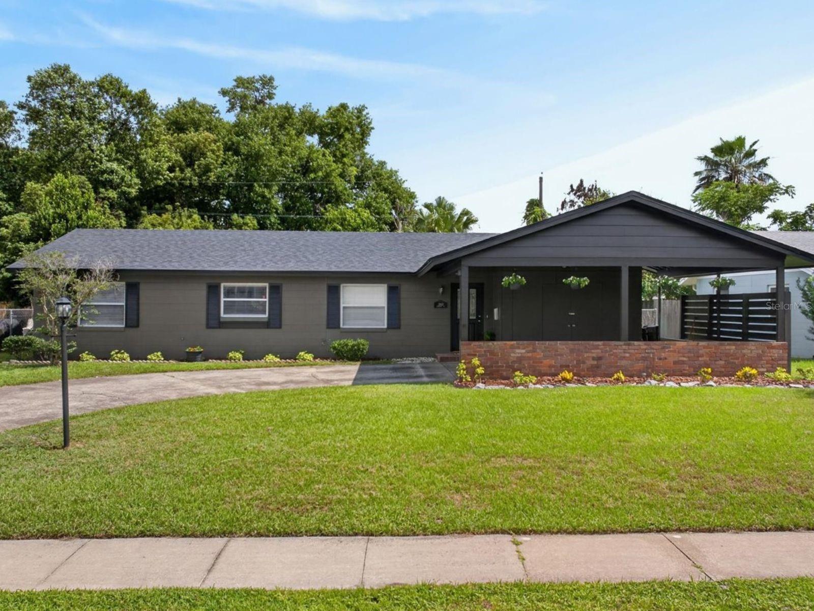 2803 Banchory Rd Property Photo 1