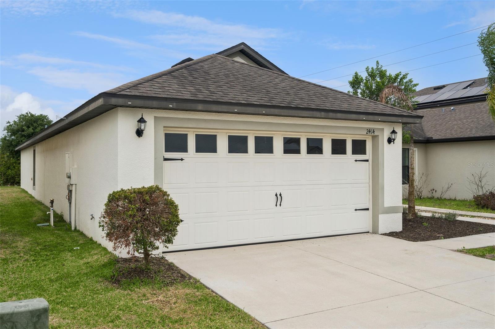 2414 Caspian Dr Property Photo 3