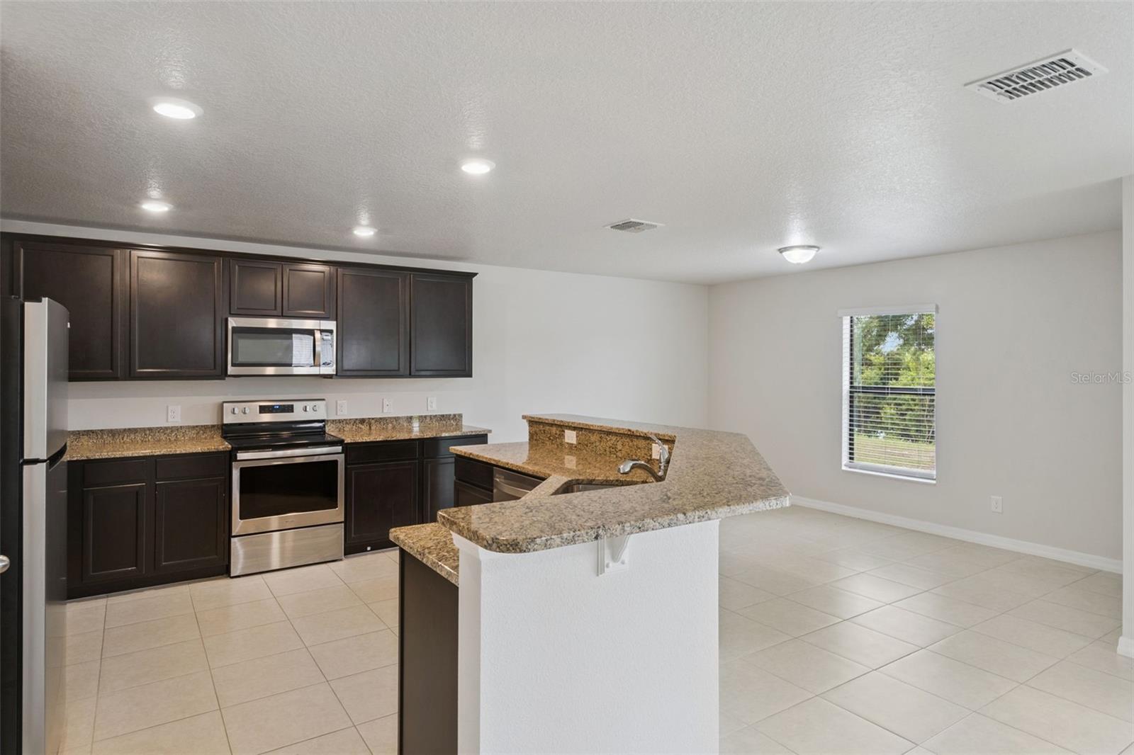 2414 Caspian Dr Property Photo 6