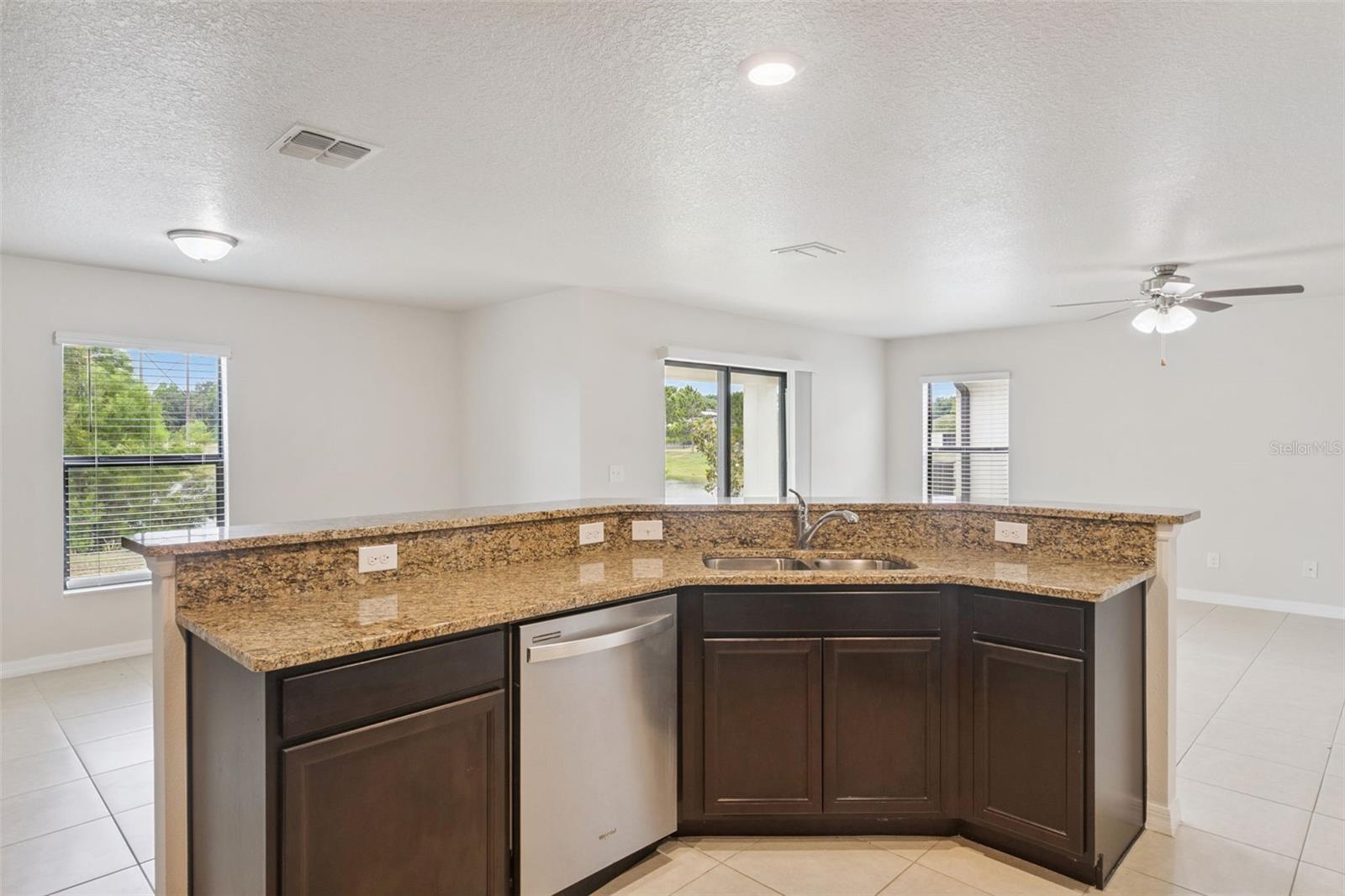 2414 Caspian Dr Property Photo 8