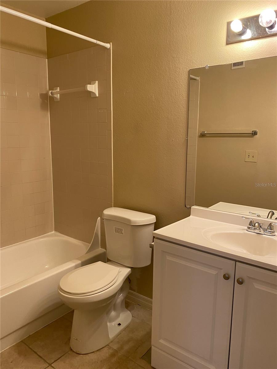 1057 S Hiawassee Rd #1912 Property Photo 9