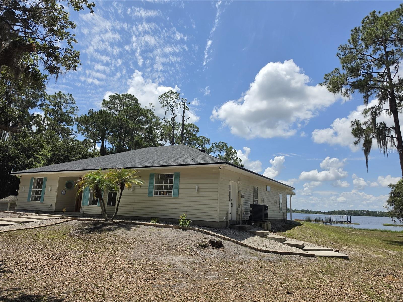 560 Eden Dr Property Photo 26