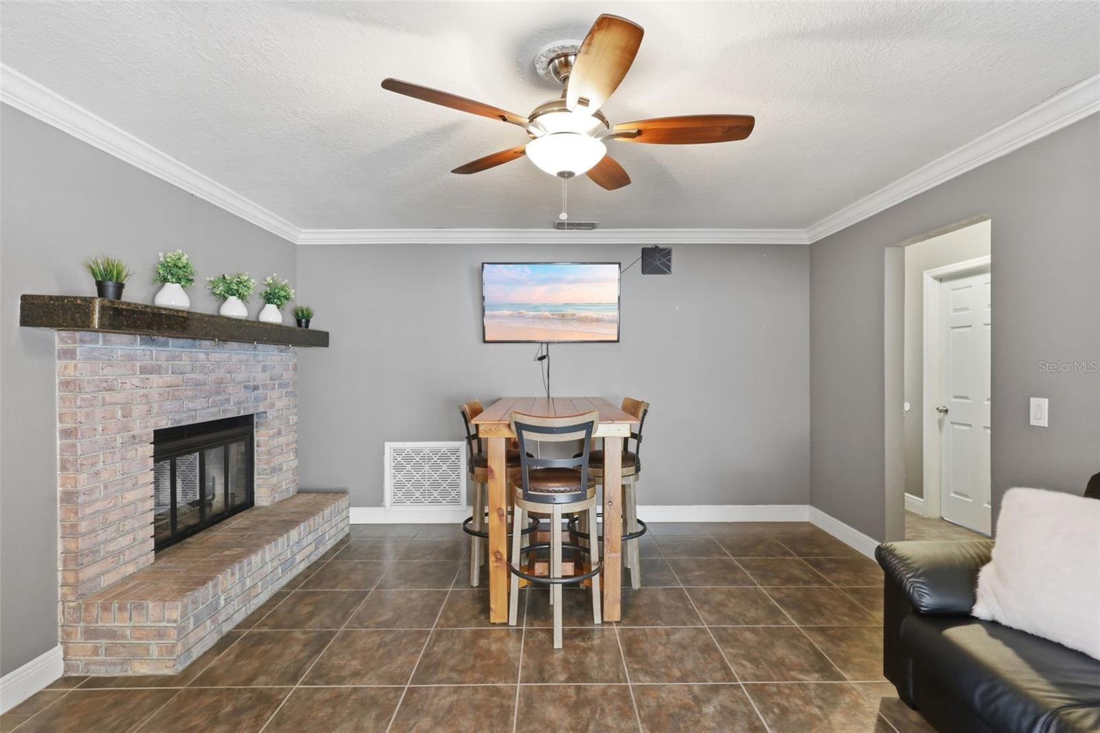 8509 Sandberry Blvd Property Photo 3