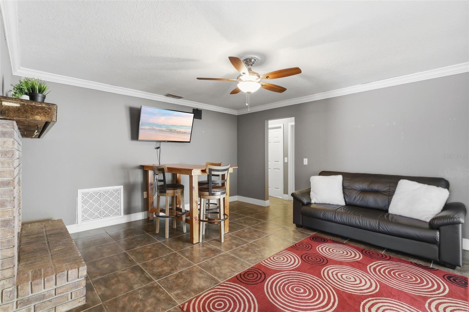 8509 Sandberry Blvd Property Photo 5