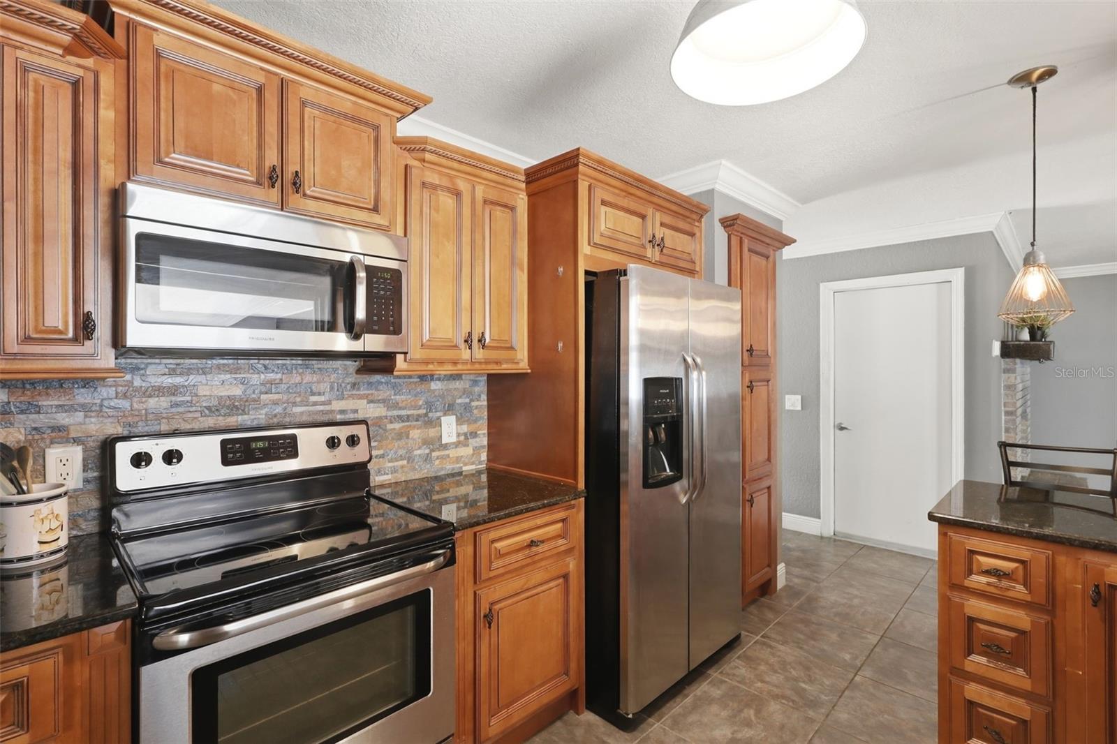8509 Sandberry Blvd Property Photo 12