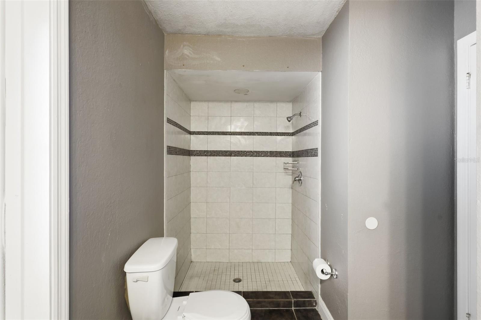 8509 Sandberry Blvd Property Photo 22