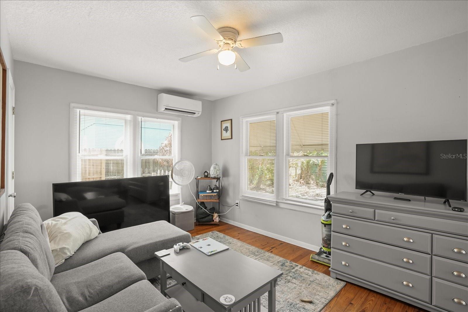 1629 Ferris Ave Property Photo 32