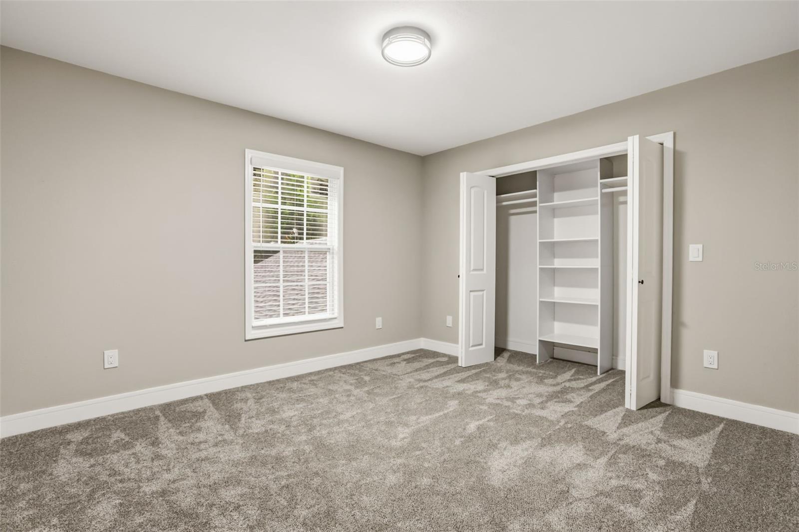 15 E Laurel St Property Photo 49