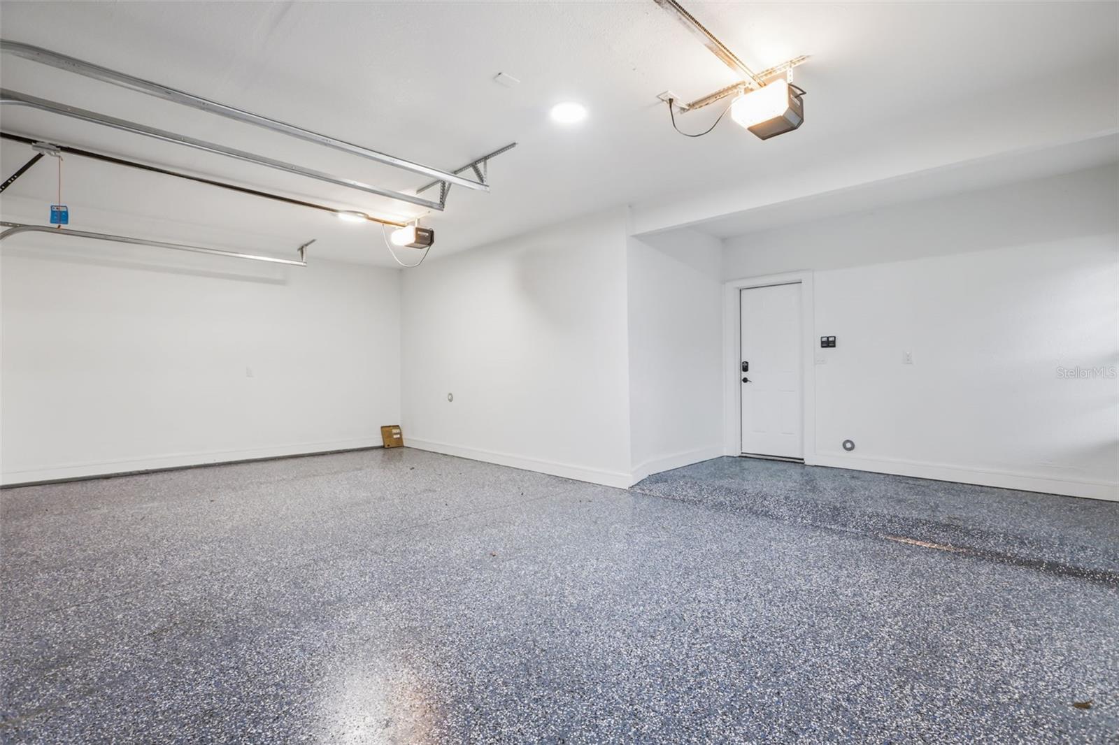 15 E Laurel St Property Photo 58