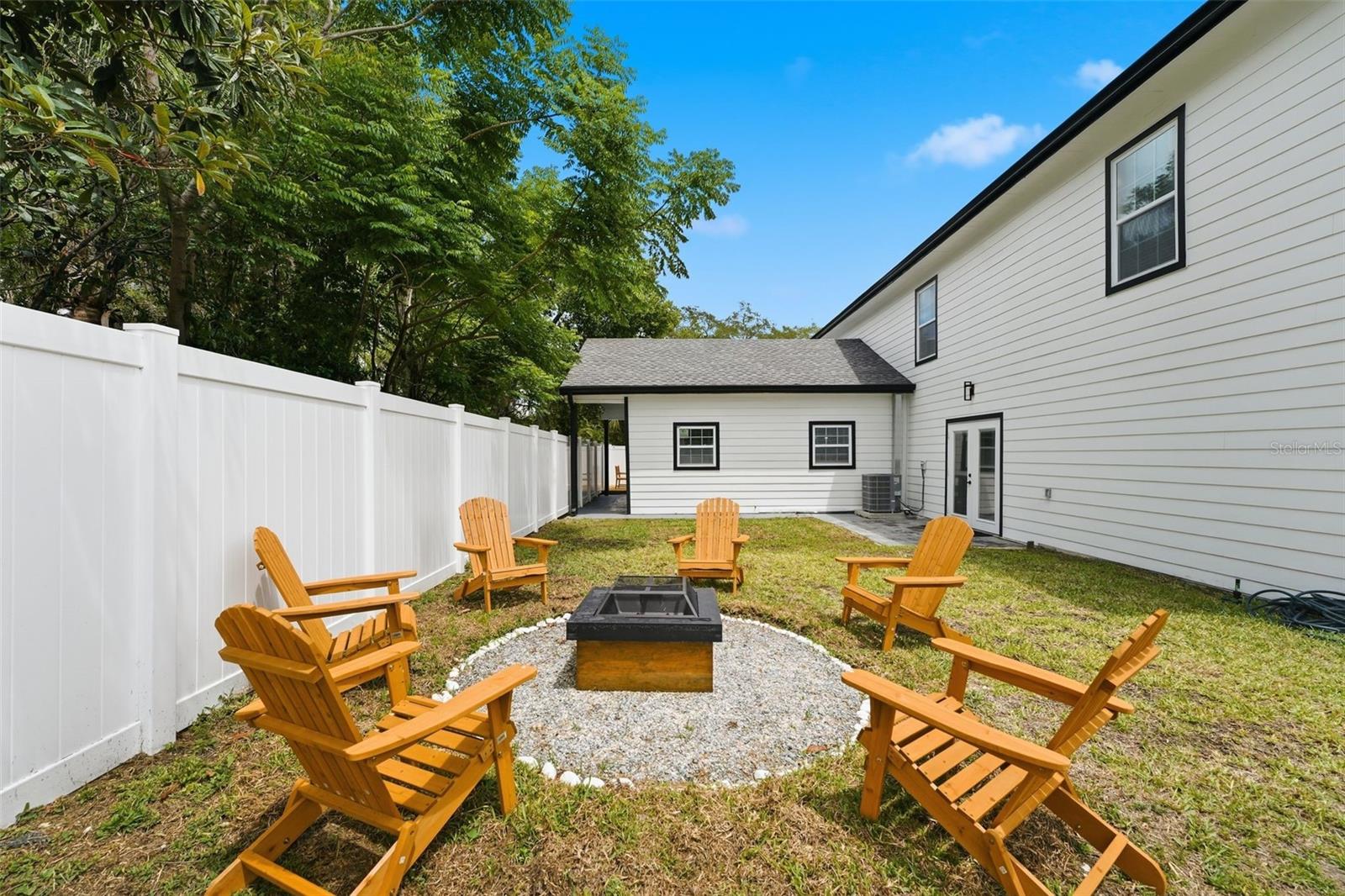 15 E Laurel St Property Photo 61