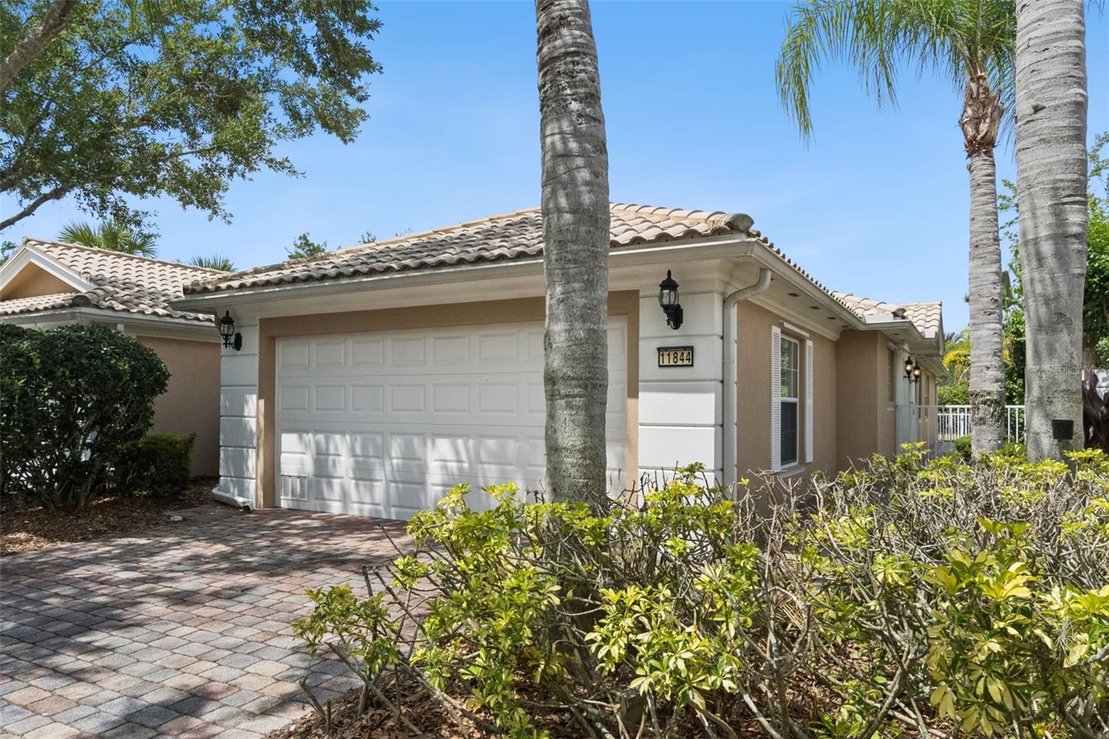 11844 Astilbe Dr Property Photo 3