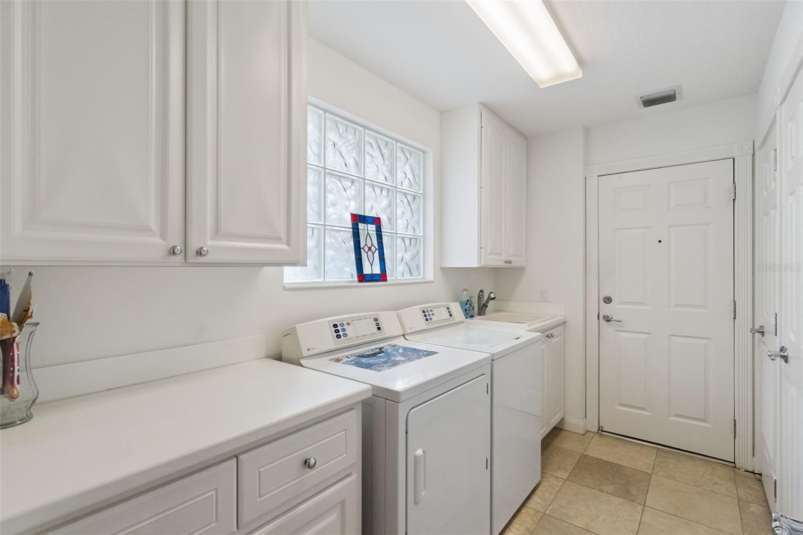 11844 Astilbe Dr Property Photo 17