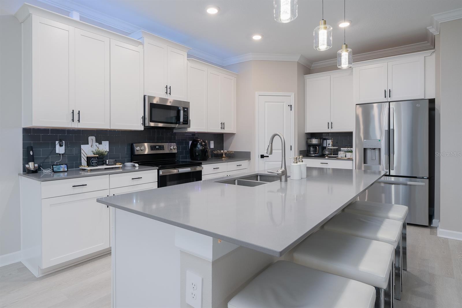 3027 Camden Way Property Photo 13