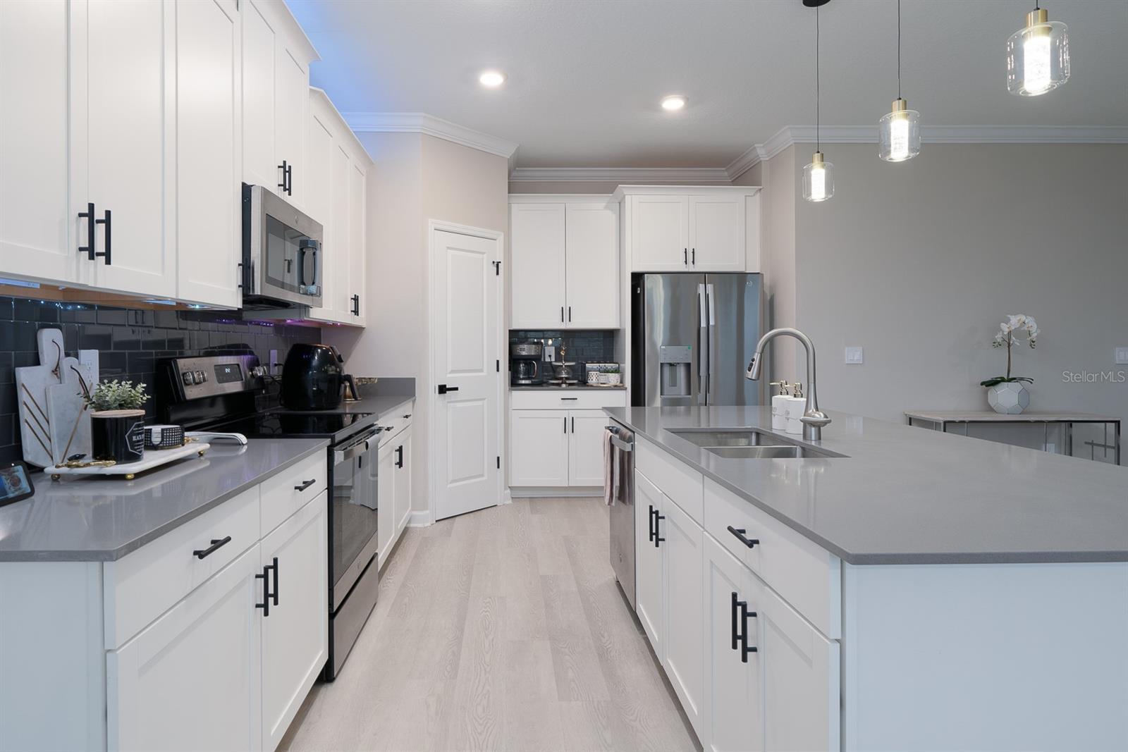 3027 Camden Way Property Photo 14
