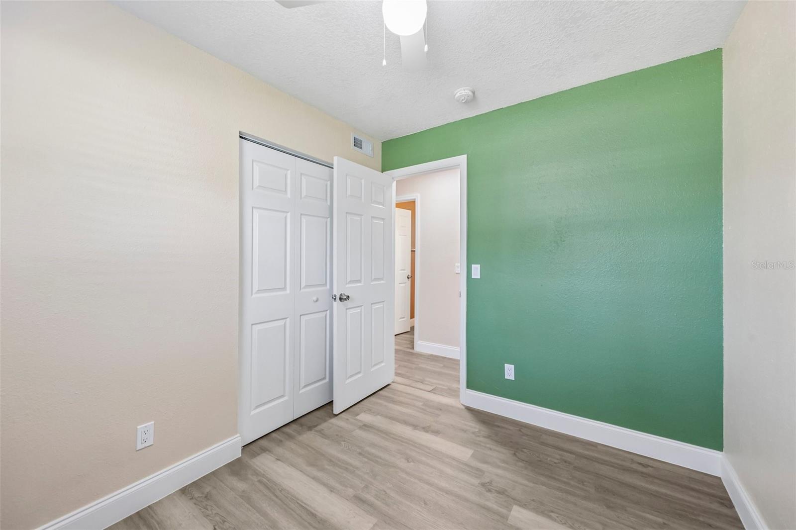 668 Barbuda Way Property Photo 18