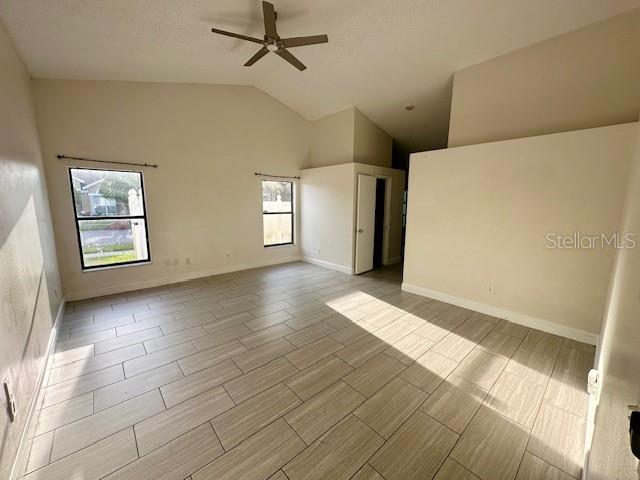 12686 Newfield Dr Property Photo 7