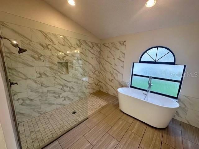 12686 Newfield Dr Property Photo 8