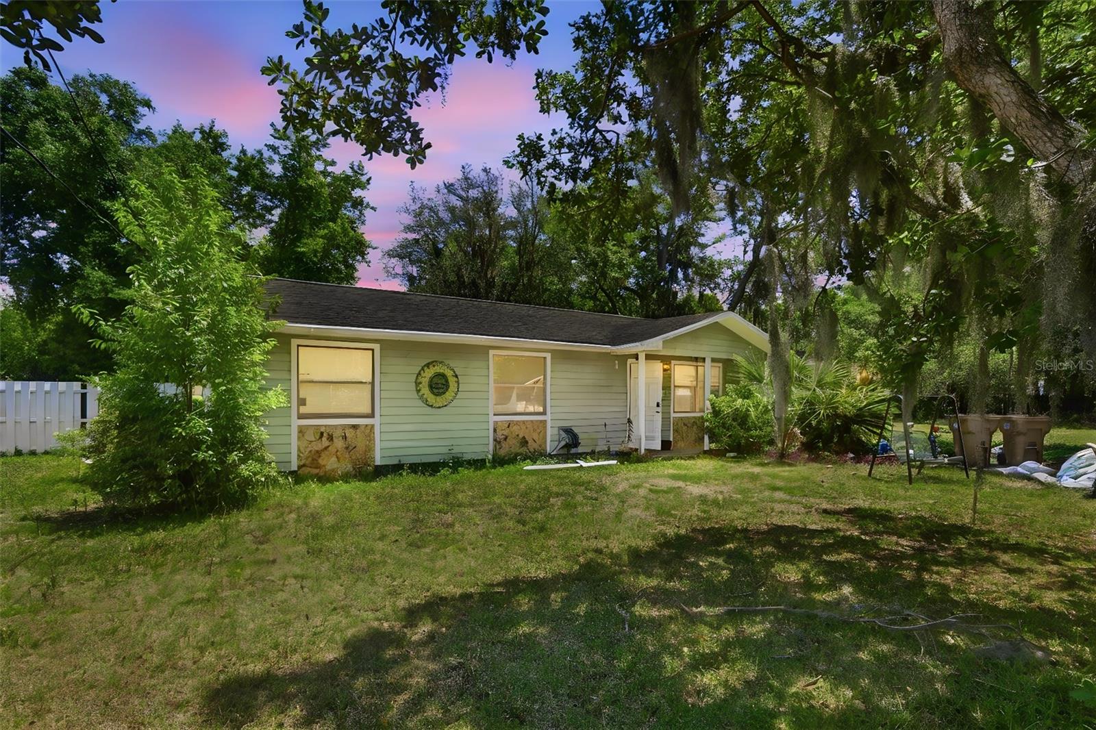 35724 Dawn Dr Property Photo 2