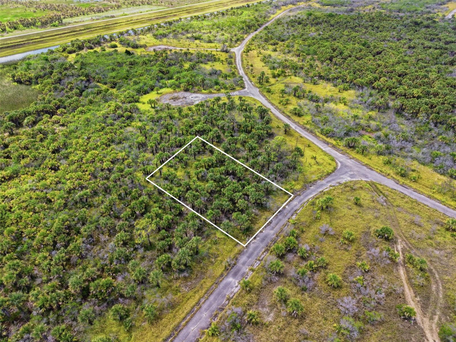 2806 Flameflower Ter Sw Property Photo 3
