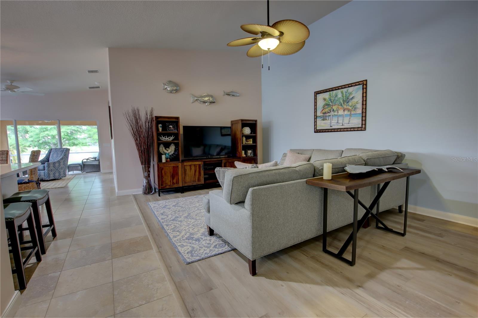 11801 Fan Tail Ln Property Photo 9