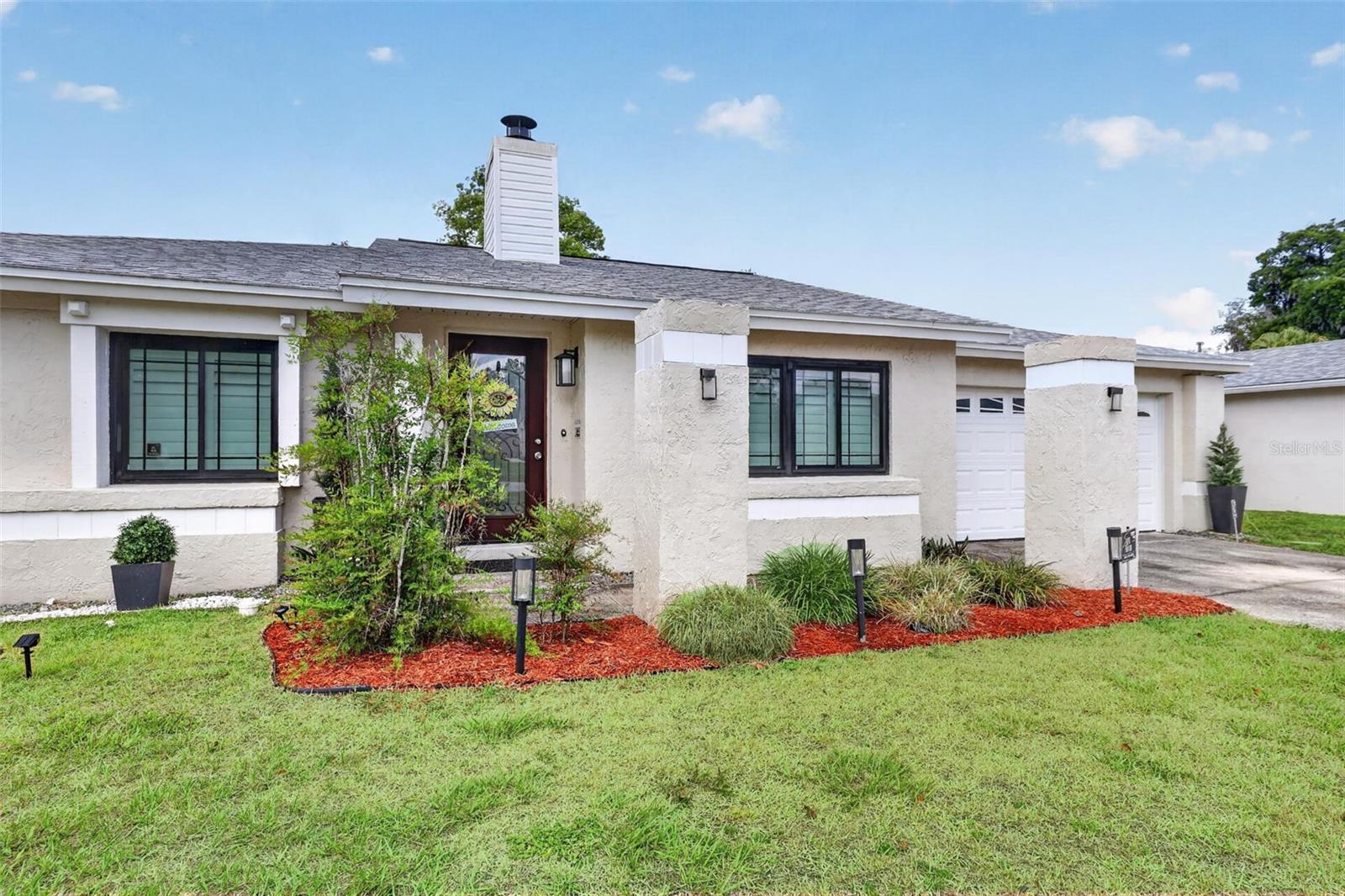 575 Tiberon Cove Rd Property Photo 2