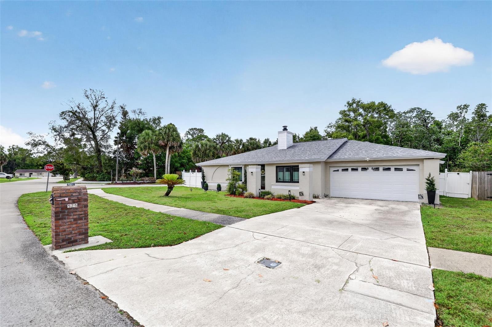 575 Tiberon Cove Rd Property Photo 4
