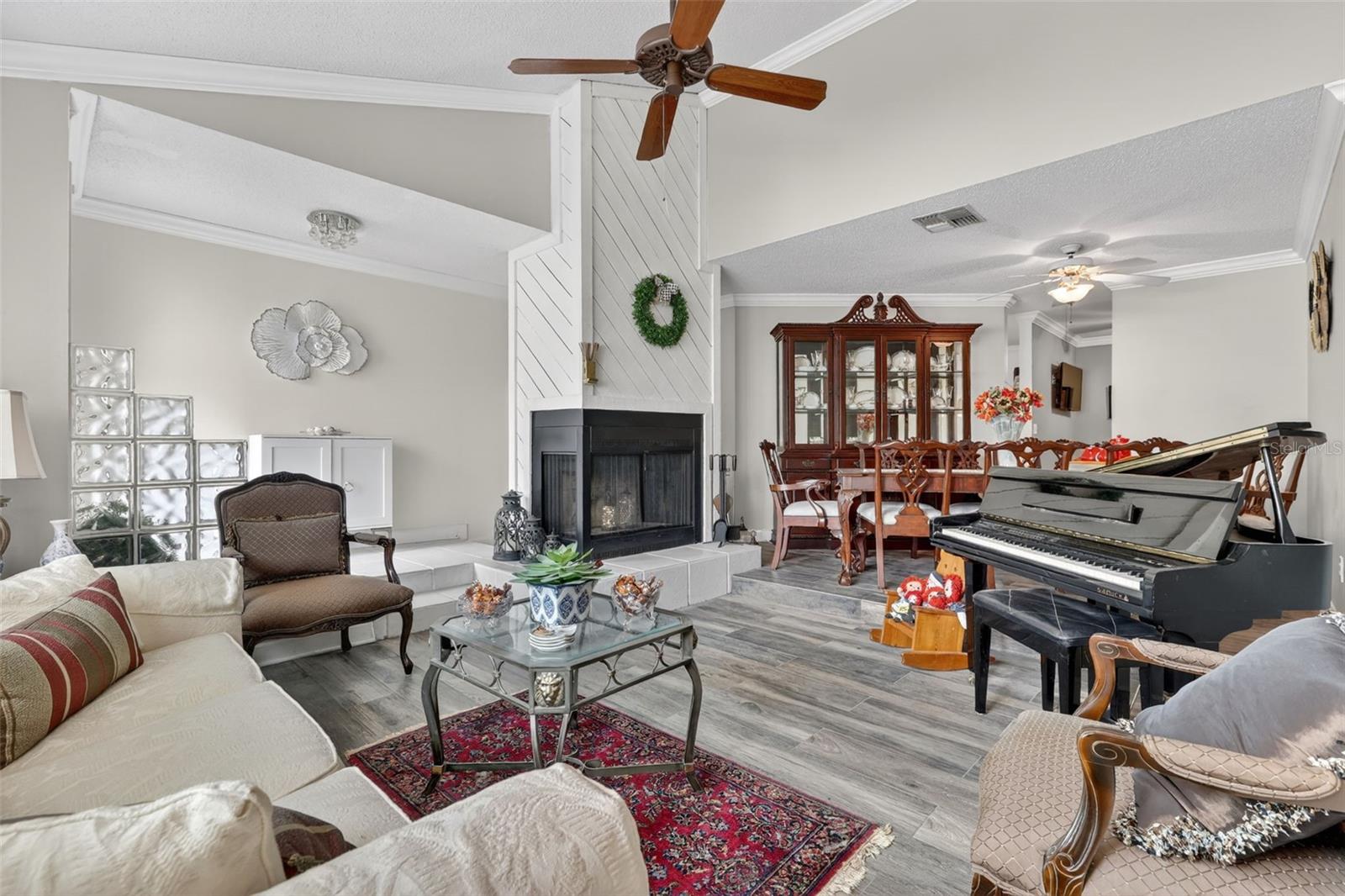 575 Tiberon Cove Rd Property Photo 13