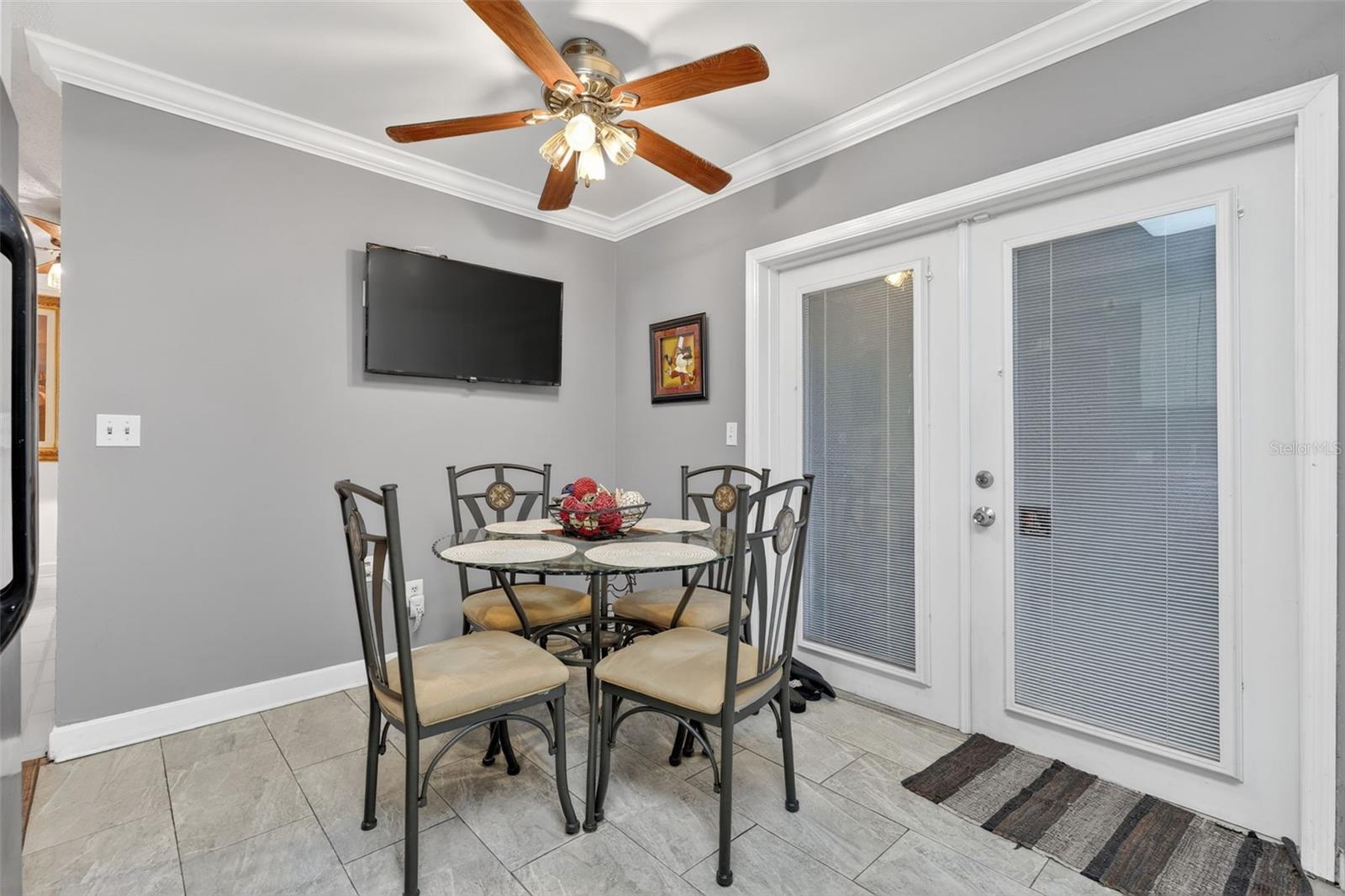 575 Tiberon Cove Rd Property Photo 15