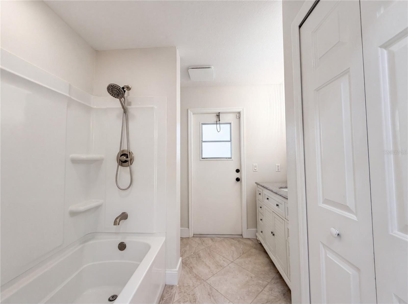 212 Washington Ave Property Photo 26