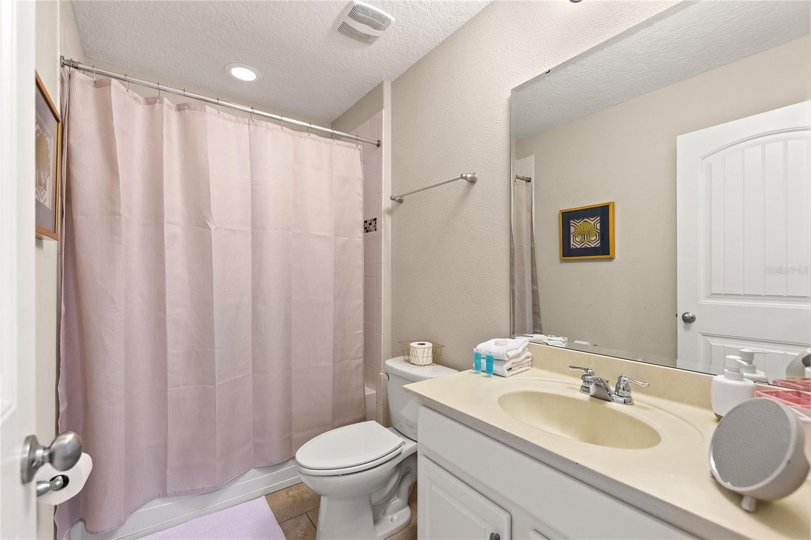 5368 Oakbourne Ave Property Photo 26