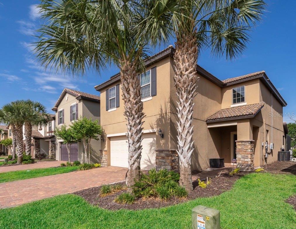 5429 MISTY OAK CIR Property Photo 1