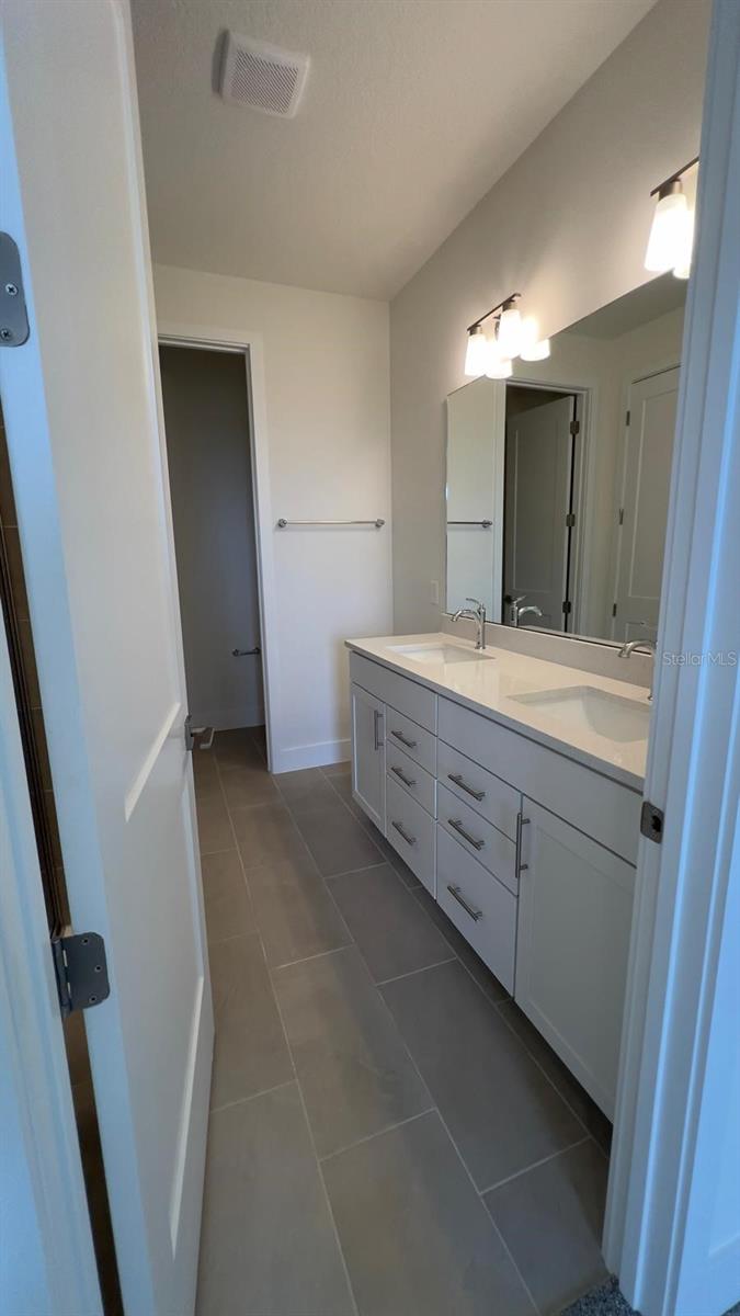 5051 Orinoco Ln Property Photo 4