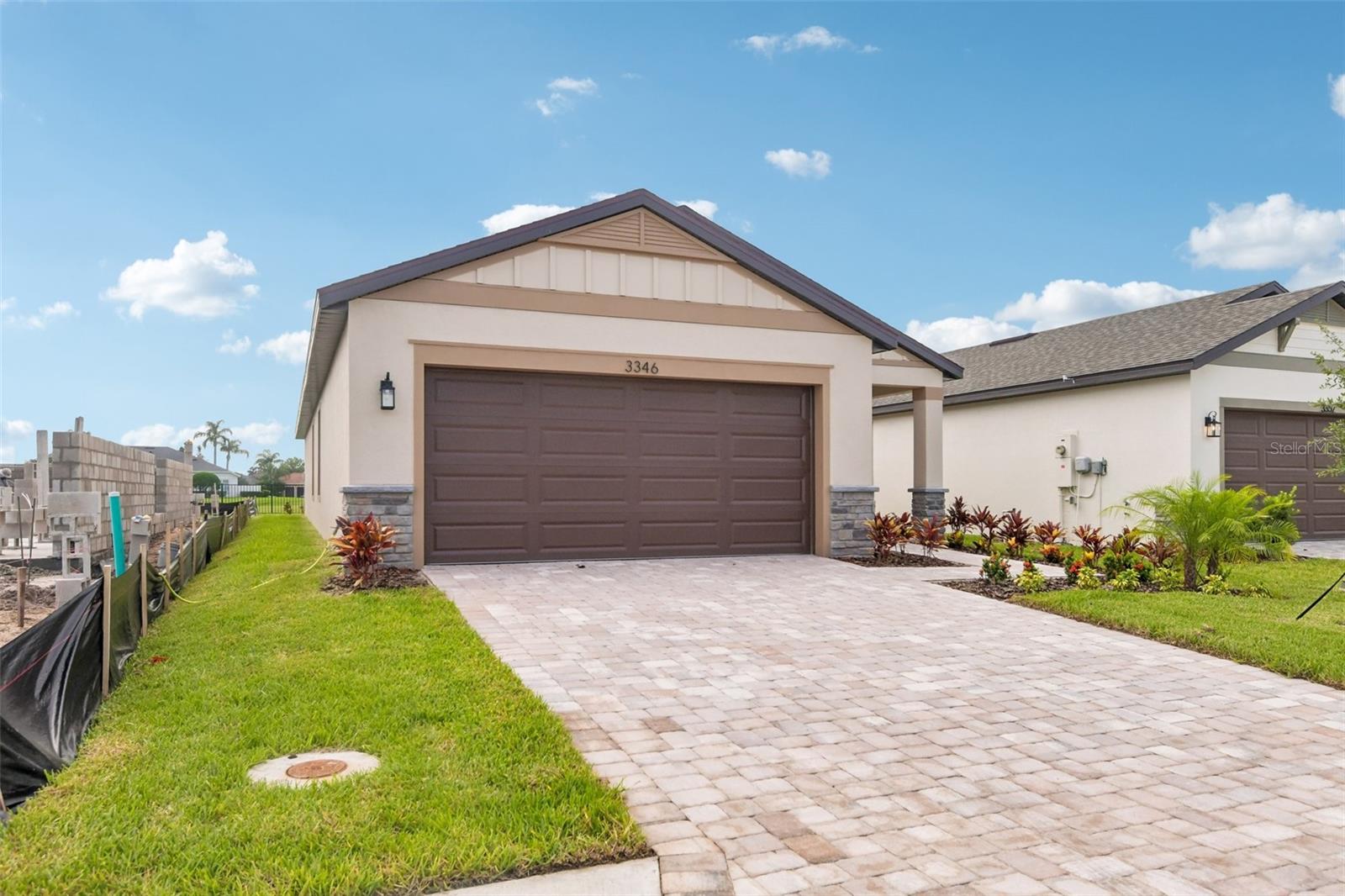 3346 Cup Dr Property Photo 2