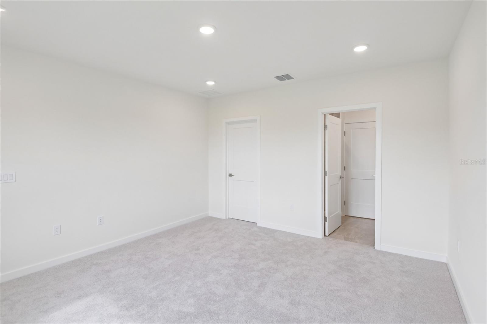 3346 Cup Dr Property Photo 14