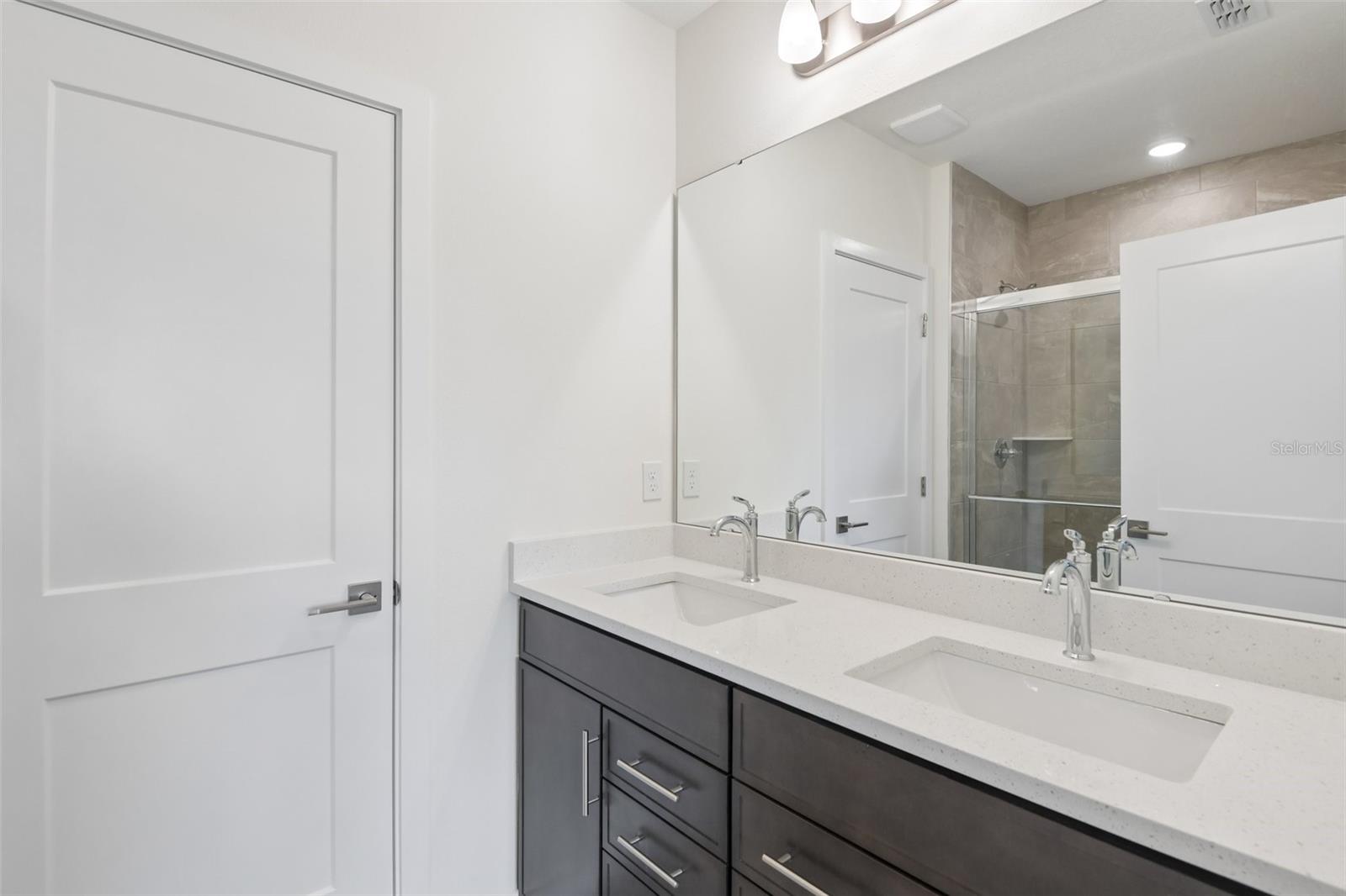 3346 Cup Dr Property Photo 16