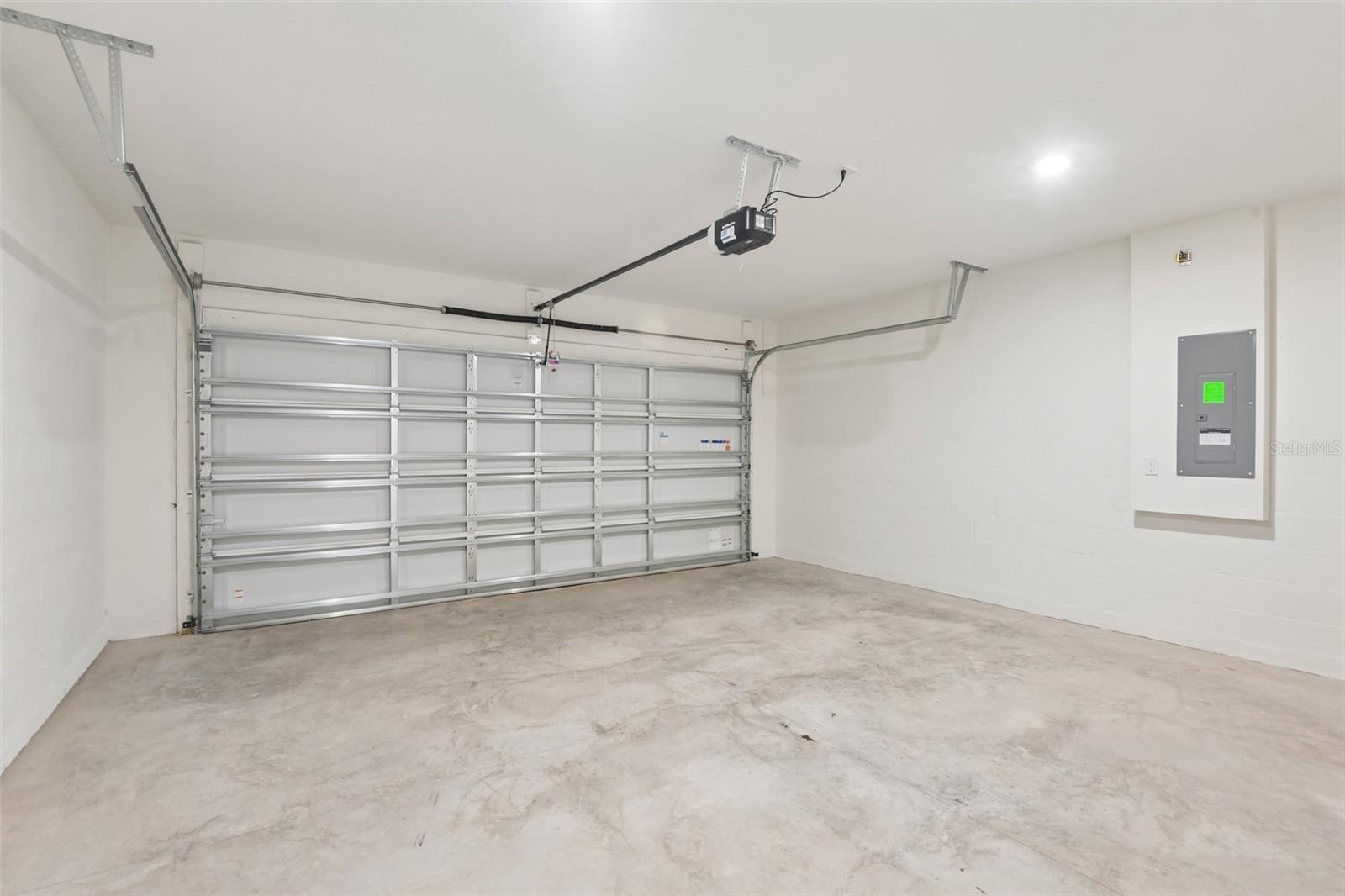 3346 Cup Dr Property Photo 25