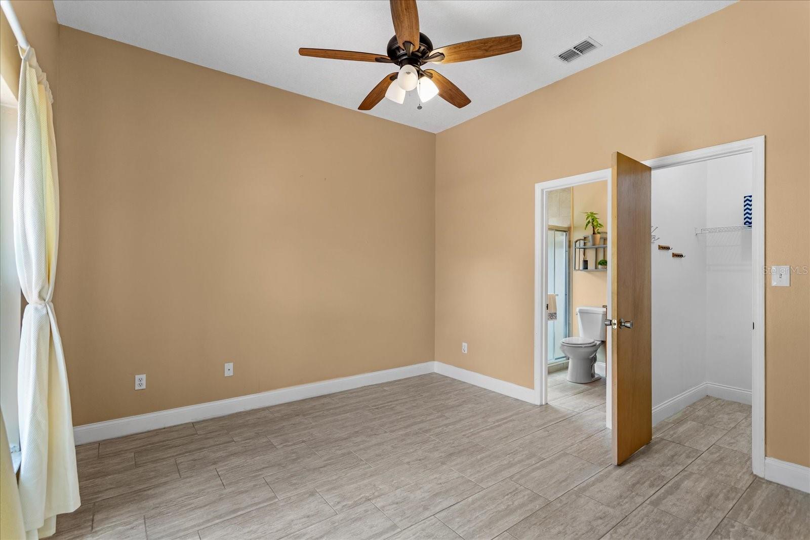 1111 Twin Rivers Blvd Property Photo 23