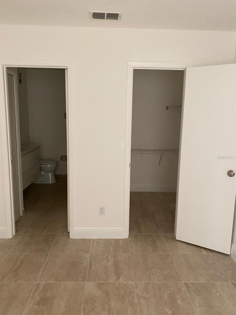 5452 E Michigan St #5452-1 Property Photo 6