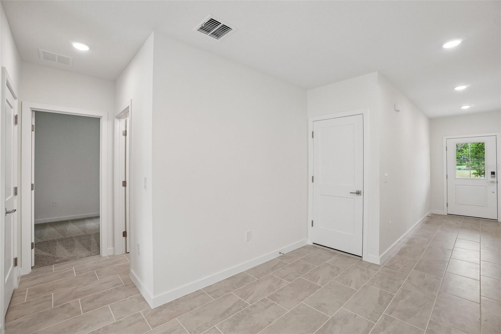 3237 Cup Dr Property Photo 6
