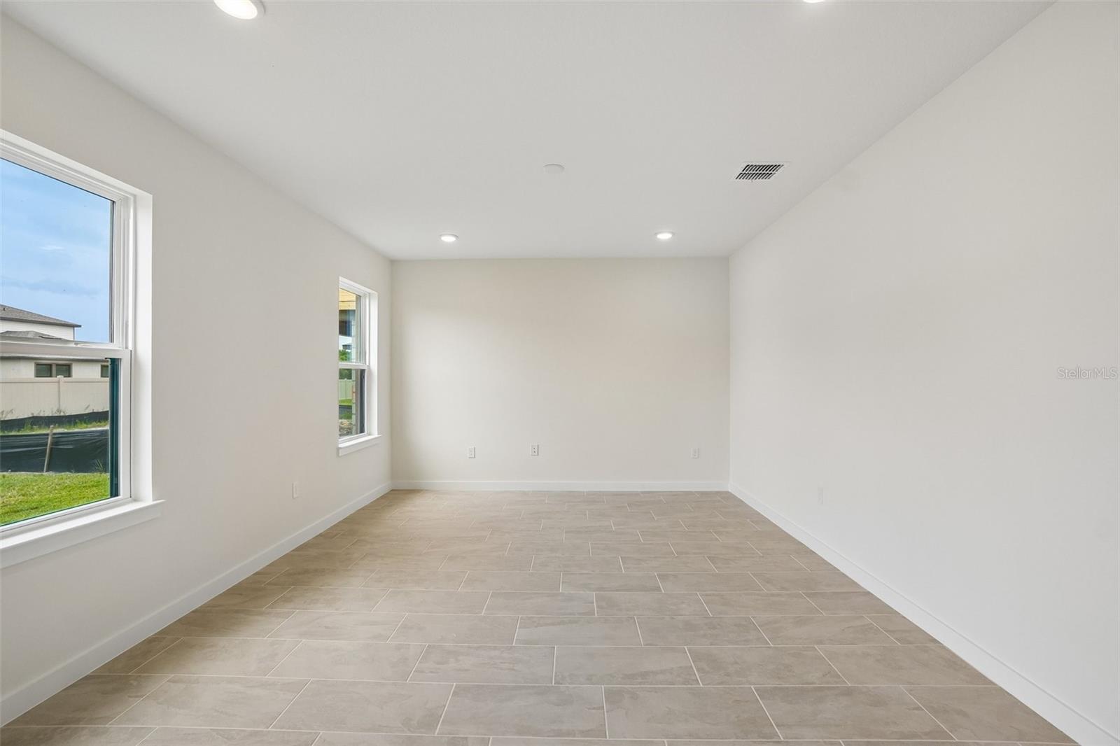 3237 Cup Dr Property Photo 15