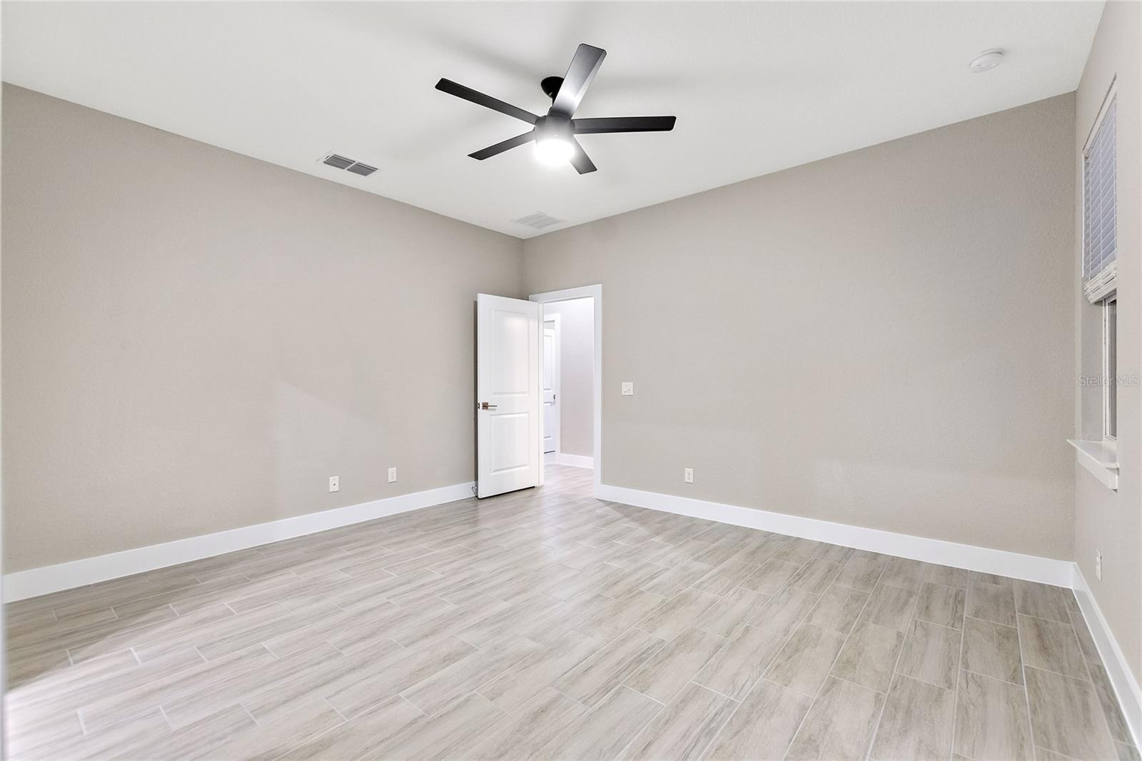 330 Royal Palm Way Property Photo 25